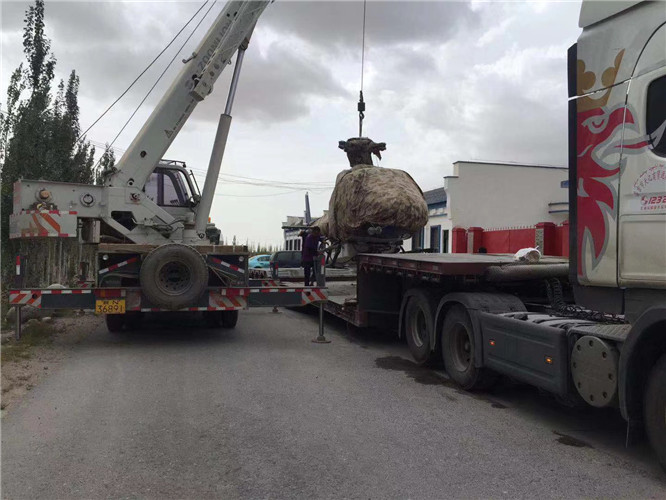 仁布县狭窄场地（如小区、车间）适合用哪种吊车？